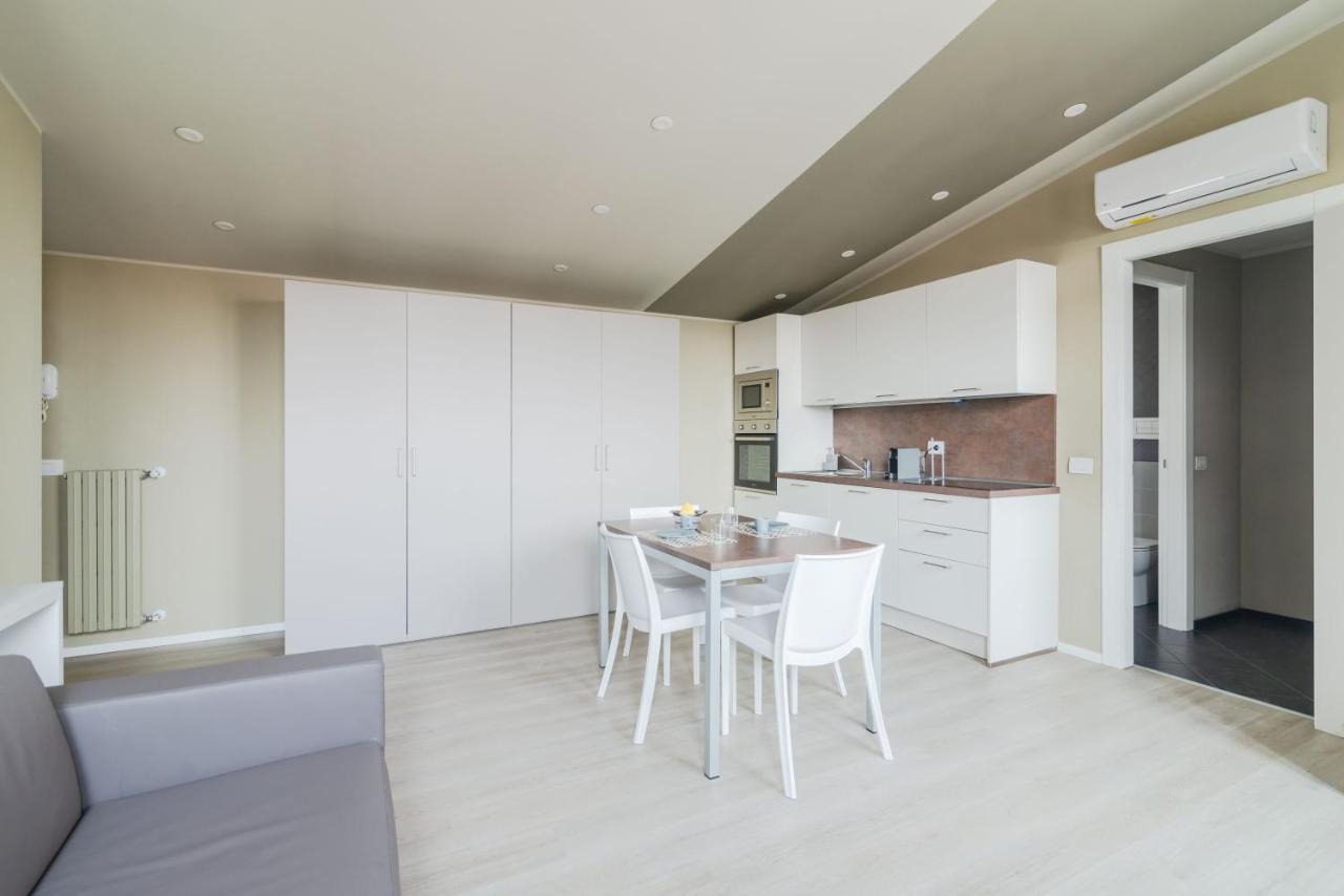 Pavia Tower - By Host4U Apartment Luaran gambar
